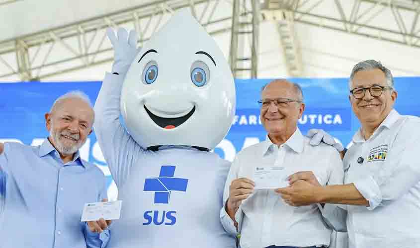 Em evento com Lula, farmacêutica anuncia investimento de R$ 6,4 bi