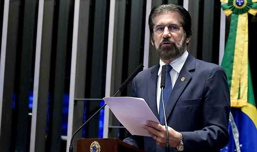 Raupp decide se entra na corrida eleitoral até o fim do mês. Marinha não quer voltar a concorrer