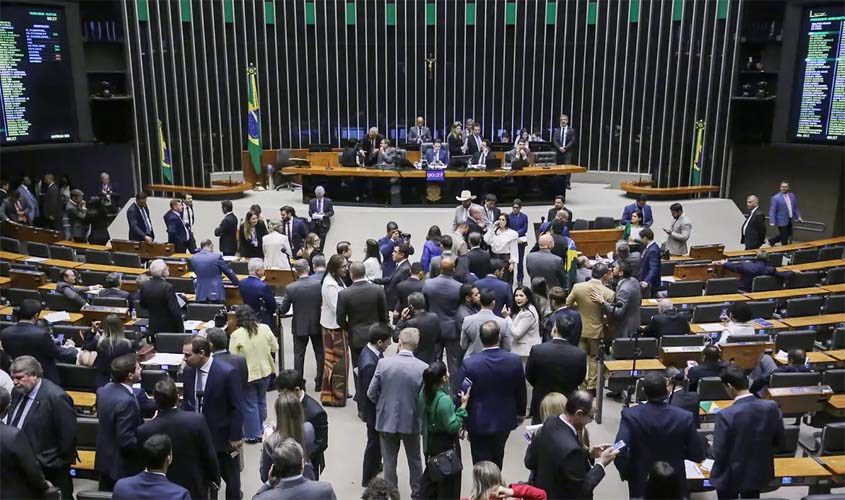 Câmara aprova MP com novas regras do seguro-defeso
