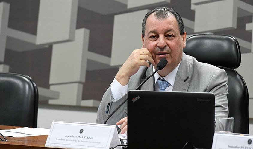 Senadores saem em defesa do general Eduardo Villas Bôas em reunião da CAE