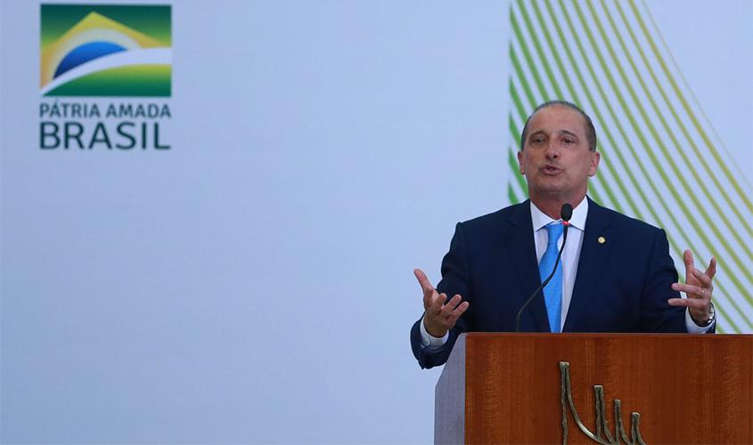 Mães menores de idade e pais solteiros receberão auxílio emergencial