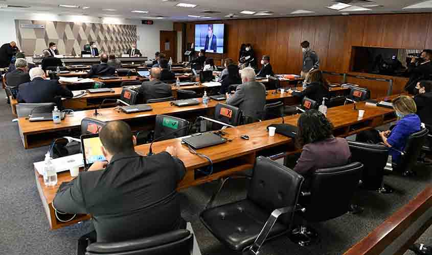 Senadores avaliam semana da CPI da Pandemia como positiva