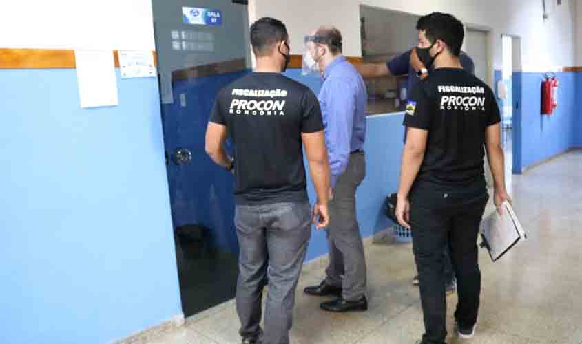 Para garantir cumprimento das normas de segurança, Procon fiscaliza instituições de ensino