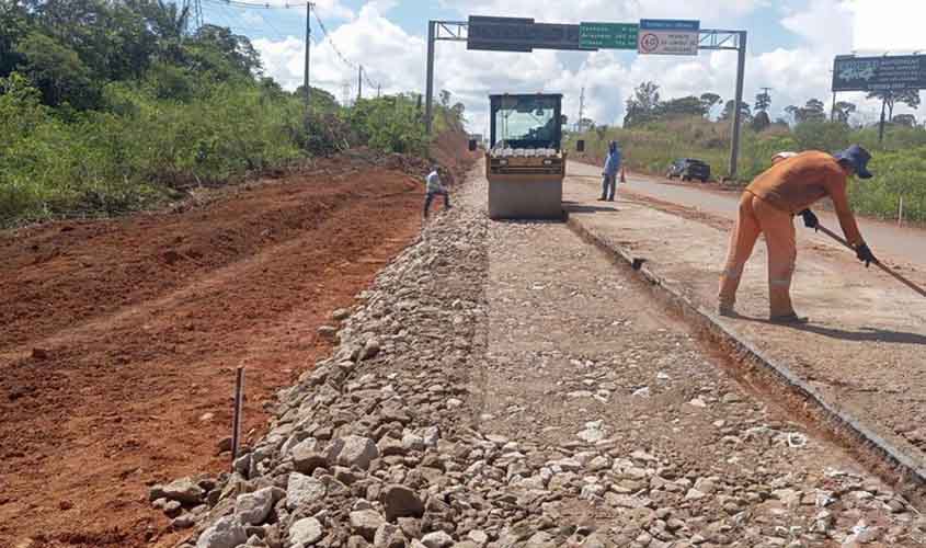 DNIT trabalha na construção de terceira faixa na BR-364/RO