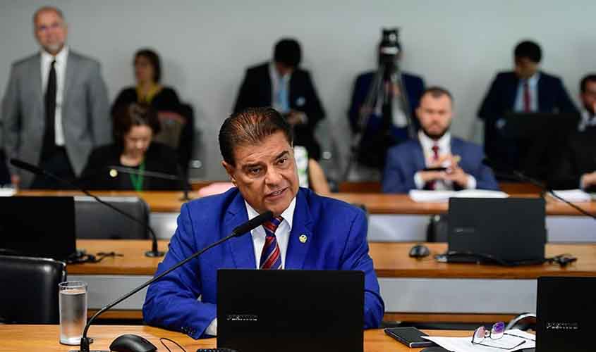 CAS debate decisões da ANS sobre planos de saúde  