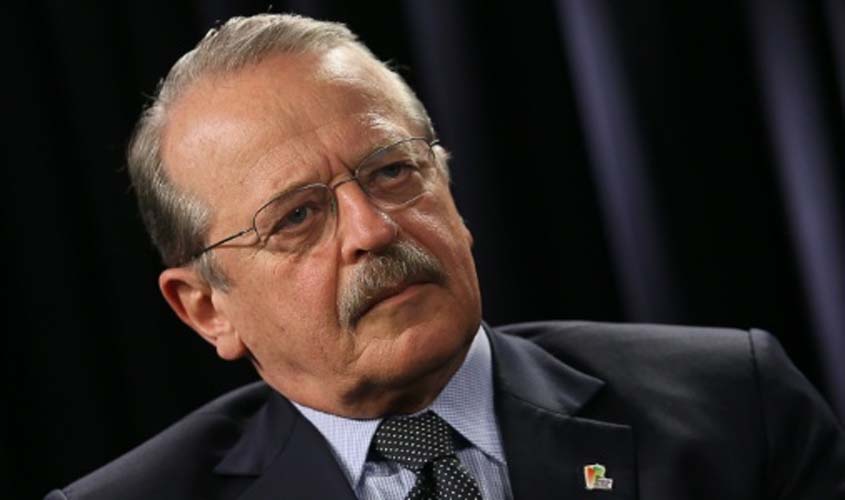 Comunismo como desculpa falsa na “nova era” fascista