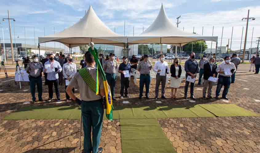 No Dia da Liberdade de Imprensa, Polícia Militar entrega medalhas a jornalistas em reconhecimento da missão social