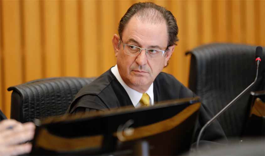 Cuidadora consegue vínculo com empresa de serviço de acompanhante domiciliar de idosos 