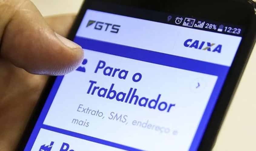 Trabalhadores têm até quarta-feira (8) para usar o FGTS na compra de ações da Eletrobras