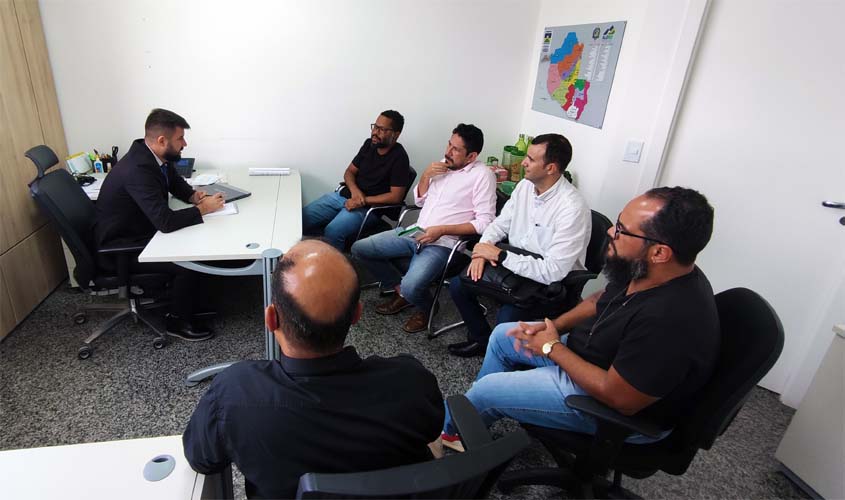 PCCR do Idaron é debatido com deputado Nim Barroso