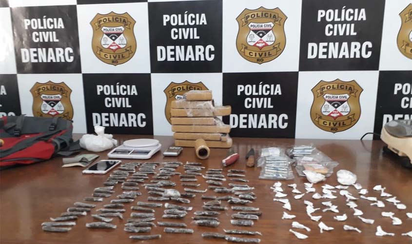 Denarc prende dupla com drogas na capital