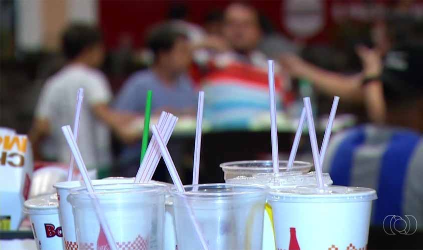 CANUDINHO DE PLÁSTICO:Comércio tem um mês para se adequar à nova lei