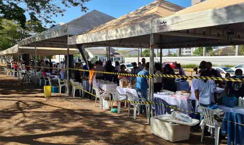 Primeira edição da feira itinerante de agroindústrias e artesanatos é realizada