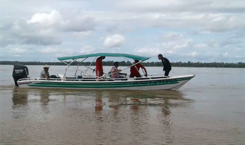 Vento forte afunda embarcação e três pessoas estão desaparecidas no Rio Madeira 