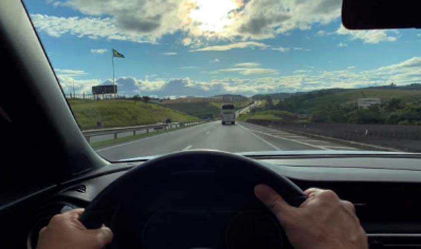 Motorista que fazia viagens curtas não tem direito a intervalo a cada quatro horas