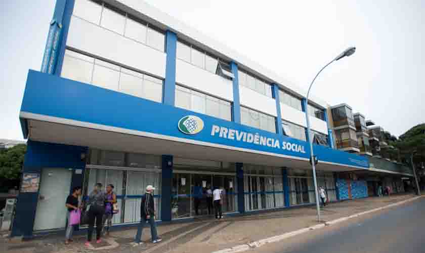 Prova de vida para segurados do INSS é suspensa até fim do ano