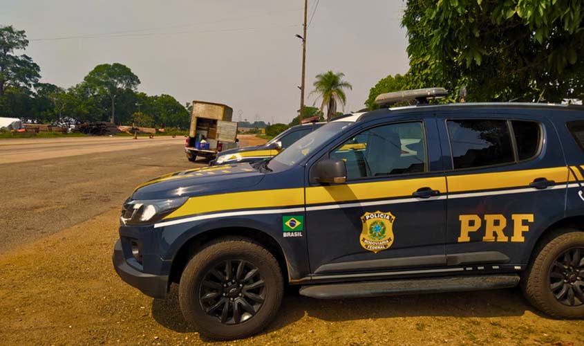 Em Porto Velho/RO, PRF identifica transporte irregular de alimentos