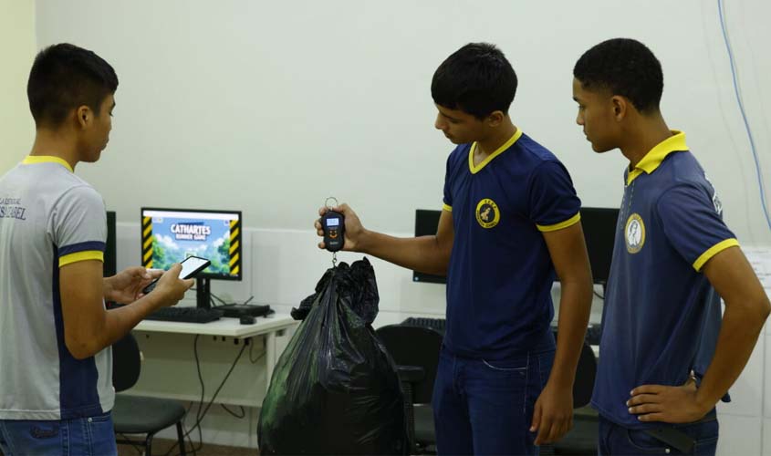 Governo de RO Leva Estudantes à Mostratec com App de Coleta Seletiva