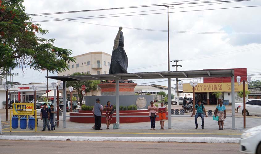Prefeitura inaugura Praça Memorial dos Seringueiros em Porto Velho