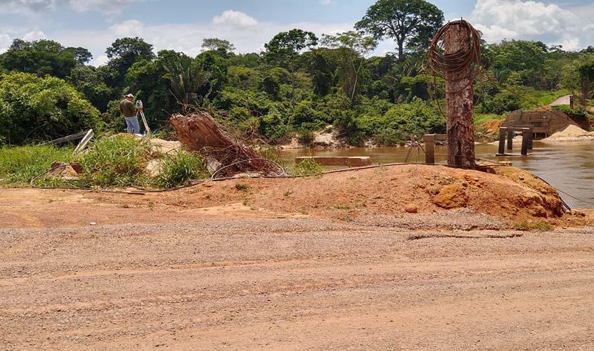 Adelino diz que equipe trabalha na sondagem para construção de ponte sobre o rio Jamari