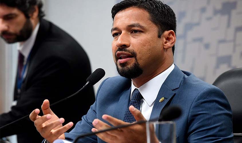 Proibição do pagamento de salários de professores com recursos do Fundef na CTFC  