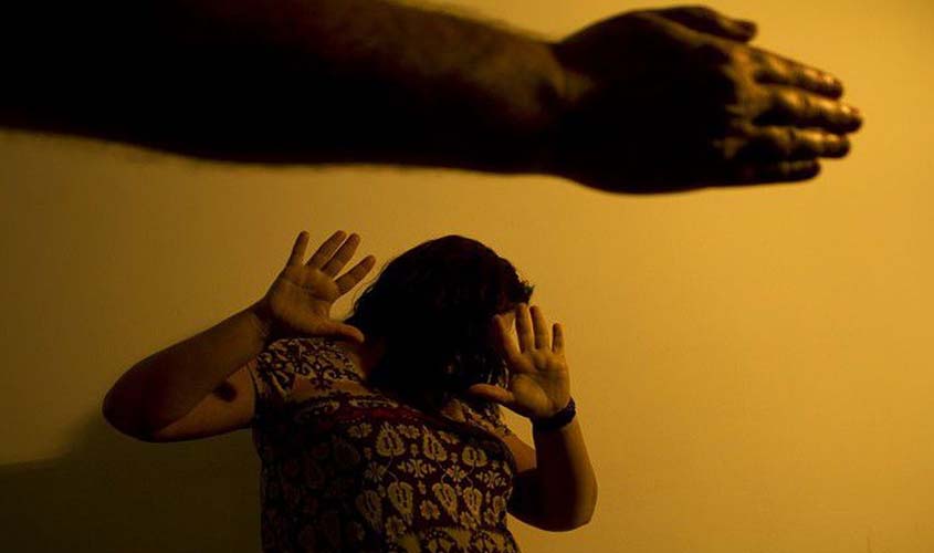 Cobertura da mídia sobre feminicídio é inapropriada, mostra relatório