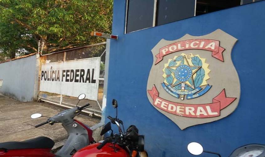 Investigando esquema em que servidores devolviam até 80% dos salários, PF cumpre mandado contra vilhenense