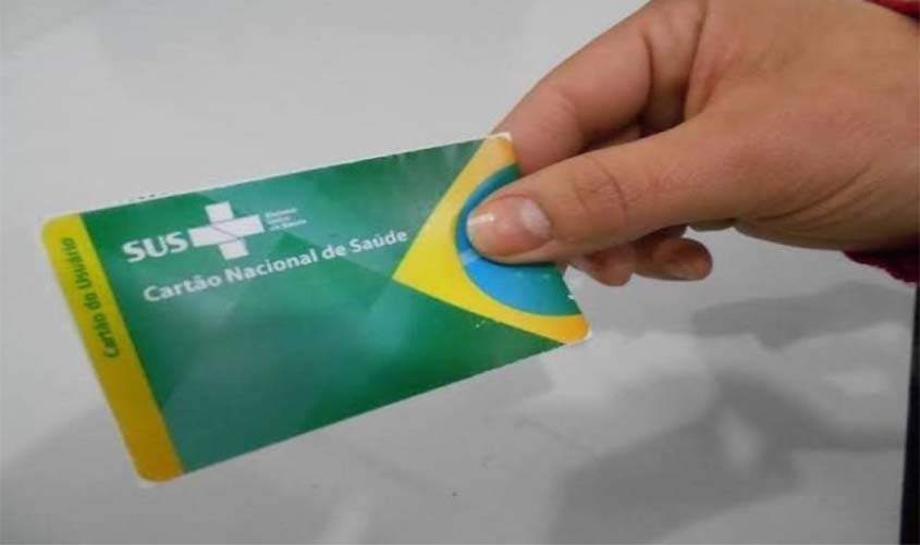 Prefeitura está emitindo cartão SUS na Praça CEU