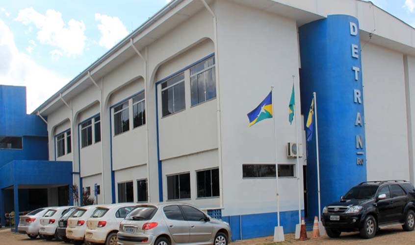 Follador cita MT e GO para exigir queda do valor das taxas do Detran