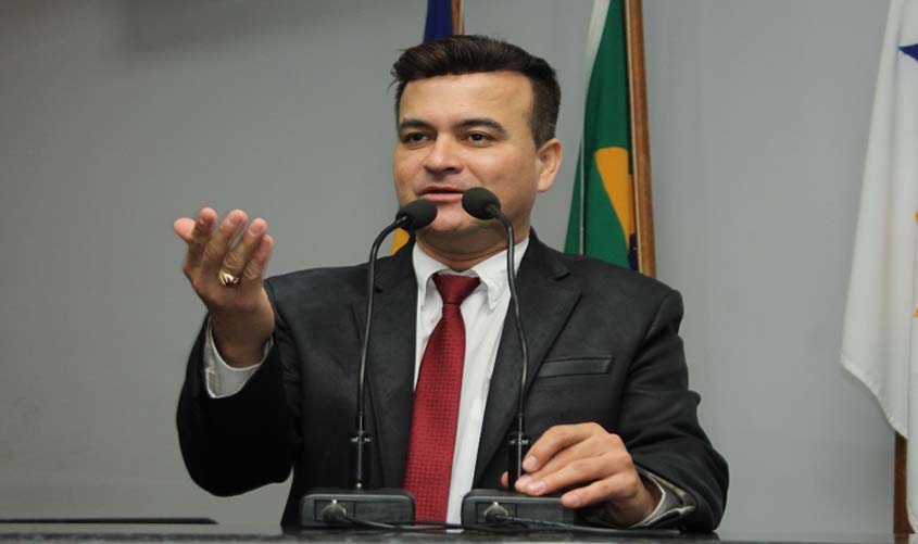 Edivaldo Gomes pede Refis para empresas 