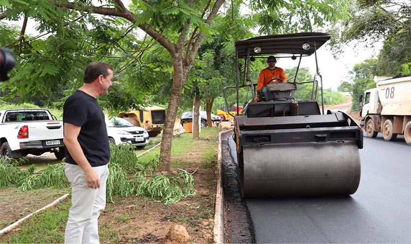 Prefeito Hildon Chaves vistoria Estradinha do Santo Antônio