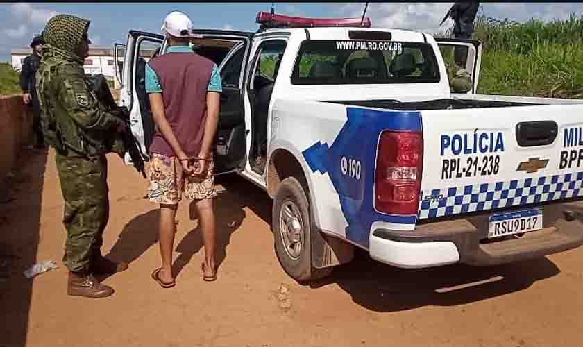 Polícia realiza prisão de dois foragidos da Justiça acusados de vários crimes, dentre eles roubo de veículos e homicídios em Rondônia