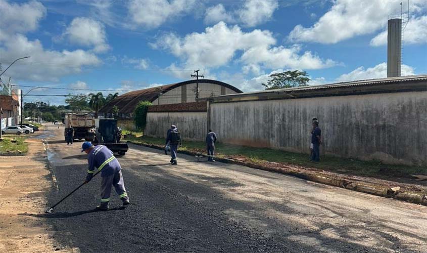 Prefeitura acelera operação tapa-buracos nos bairros