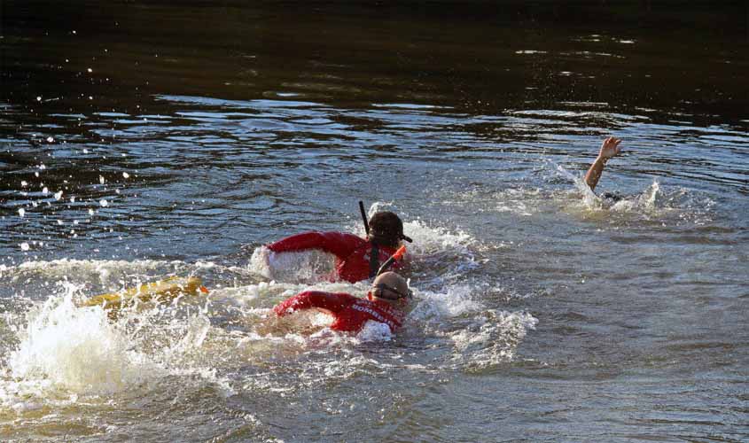Corpo de Bombeiros divulga lista de cuidados para evitar afogamento em balneários