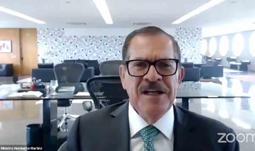 “Sem advogado não há Justiça e sem Justiça não há cidadania”, diz Humberto Martins em palestra a jovens advogados de MT