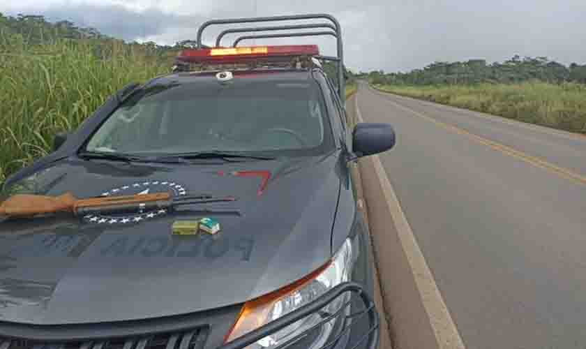 Polícia Militar apreende arma de fogo e munições após denúncia