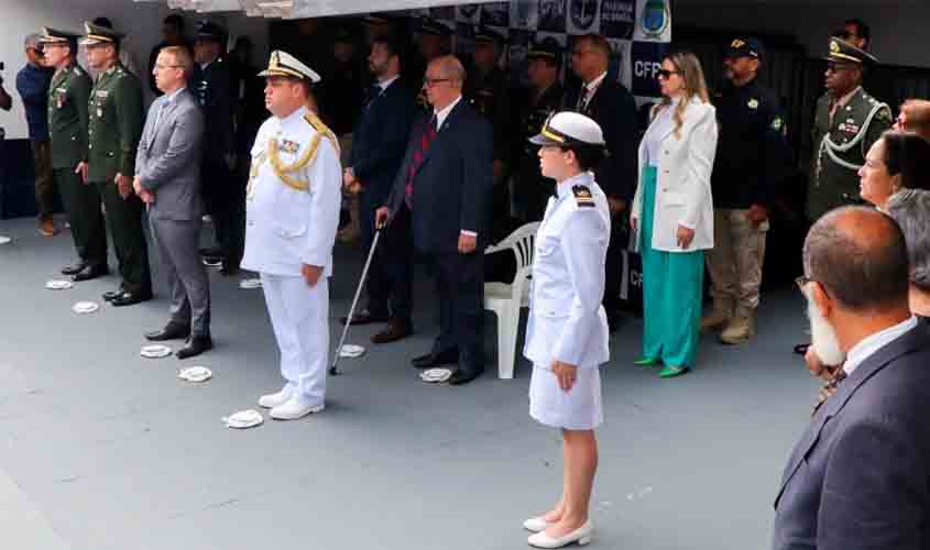 MPRO prestigia transmissão de cargo do comando na Marinha em Porto Velho