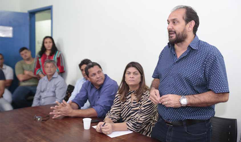 Laerte Gomes reafirma compromissos em Jaru e Theobroma