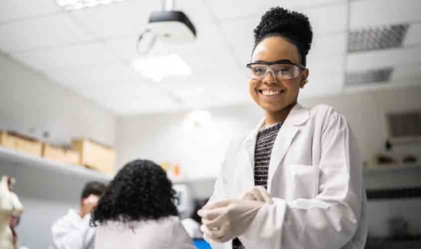 Mulheres representam 59% das matrículas na educação superior