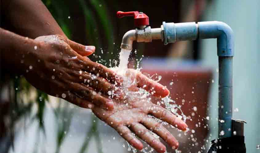 Municípios devem implementar tarifa de água e esgoto para evitar sanções