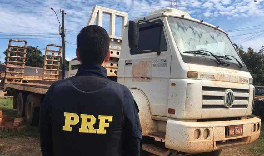 PRF recupera veículo furtado em Mato Grosso