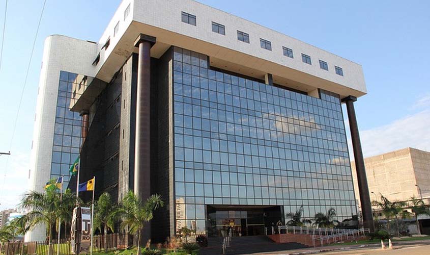 Rondônia institui feriado do Trabalhador da Justiça Estadual