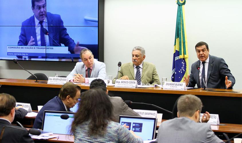 Transportadoras e caminhoneiros alertam para risco de nova paralisação