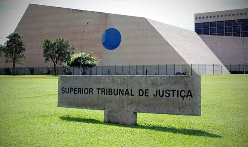 Relator nega trancamento de ação penal contra companhia de saneamento por poluição no Tocantins
