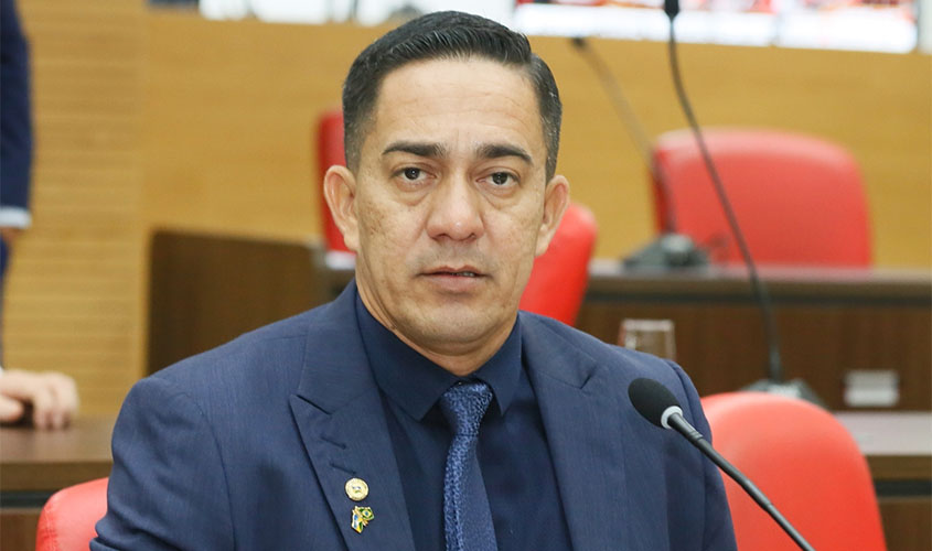 Eyder Brasil com Coronavírus