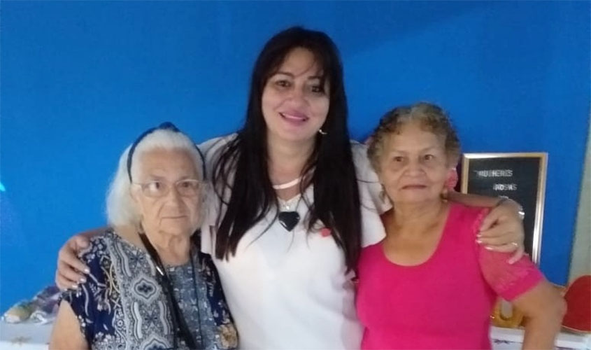 Hildon Chaves cita conquistas e se solidariza com servidoras e todas as mães do Município