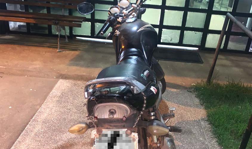 4° BPM: EM MENOS DE 1 HORA, POLÍCIA MILITAR RECUPERA MOTOCICLETA FURTADA E DETÉM SUSPEITOS