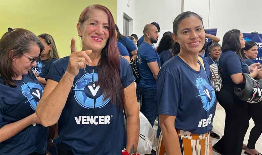 Governo de RO entrega certificados de qualificação profissional para mais 149 alunos do programa Vencer, em Porto Velho