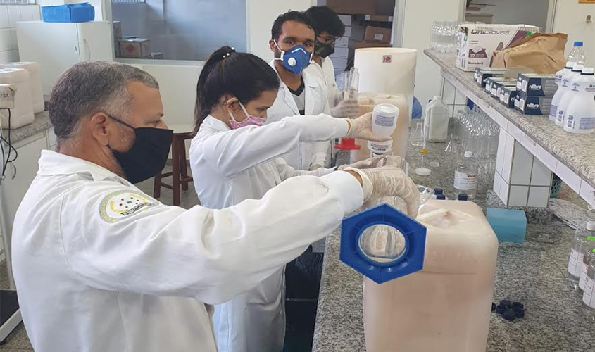 Universidade Federal de Rondônia está produzindo 5 mil litros de álcool em gel para enfrentamento da pandemia