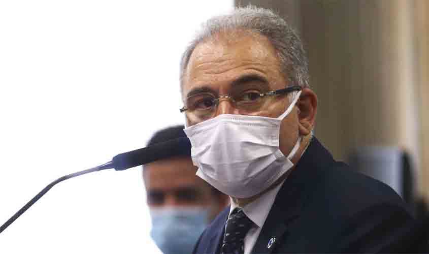 Ministro diz que foi responsável por decisão de não nomear médica